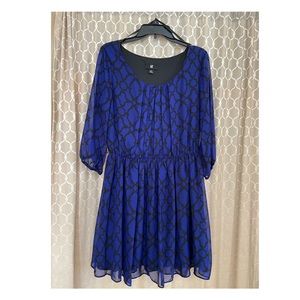 IZ Byer women’s midi long sleeve dress.  Size XL.